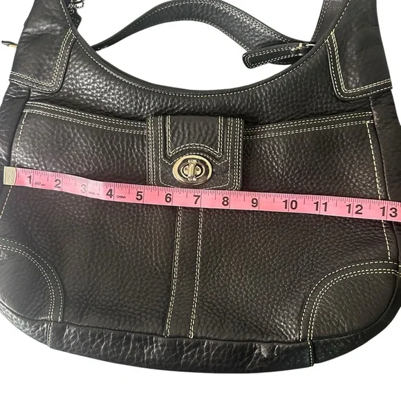 Coach Elegant Black Leather Shoulder Bag - Picture 11 of 13